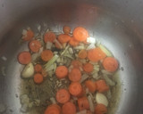 Foto del paso 2 de la receta: Estofado de pollo con zanahoria olla exprés