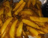 A picture of step 3 of Crispy Garlic potato wedges🥔🍽🧄.