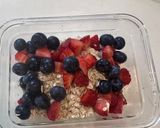 Foto del paso 3 de la receta: Bowl de Yogurt con Avena y Frutos Rojos