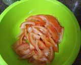 Foto del paso 1 de la receta Bocadillo de pata asada y tomate aliñado