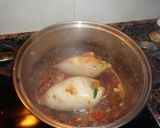 Foto del paso 7 de la receta: Calamares rellenos con guarnición de almejas y gambas