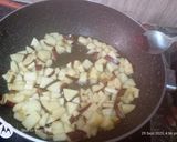 A picture of step 2 of Apple chutney.