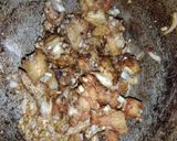 Foto langkah ke 3 dari resep Ga Prao Peek Gai (กะเพราปีกไก่).