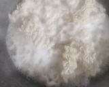 A picture of step 1 of Maggi pizza.