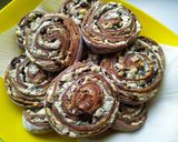 Csokis túrós csigák recept fázis 3 fotója