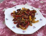 Une image de l'étape 8 de Poivrons bicolores marinés cumin, ail et coriandre à la plancha.