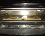 Foto langkah ke 2 dari resep [165] American Bfast (Bread, Smokebeef, Egg).