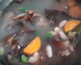 Foto langkah ke 3 dari resep Makaroni Sop Jamur Kacang Merah.