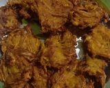 लौकी प्याज़ के पकोड़े (Lauki Pyaz ke pakode recipe in Hindi) रेसिपी चरण 5 फोटो