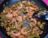 Foto del paso 6 de la receta: Revuelto de setas y gambas