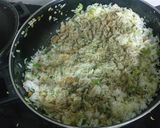 A picture of step 5 of Vegetable fried rice.
