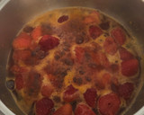 Foto del paso 1 de la receta: Petit suisse de fresa y plátano fit (sin nata ni azúcar)
