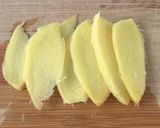Hình bước làm 2 của món Mì bay thịt Chashu lãng mạn