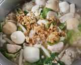 Foto langkah ke 7 dari resep Sop Selada Bola Udang Tahu.