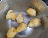 A picture of step 5 of Dahi vada.