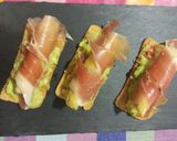 Foto del paso 1 de la receta: Canapés de aguacate con jamón serrano y espárragos