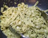 Une image de l'étape 4 de Pâte au pesto.