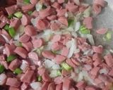 Foto del paso 4 de la receta: Guiso de papas con longaniza y salchichas 👌😋