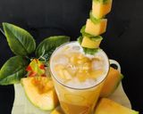 A picture of step 4 of Muskmelon juice.