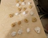 Foto del passaggio 2 della ricetta Biscotti Senza Farina e Senza burro alle Mandorle