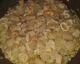 Foto del paso 2 de la receta: Fideuá con pescado