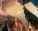 Foto del paso 2 de la receta: Salsa para carne con chalotas y vino tinto