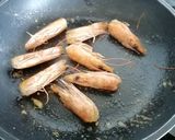 Foto del paso 8 de la receta: Ensalada de alubias blancas y langostinos