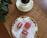 Foto langkah ke 30 dari resep Macaron - Red Velvet ft Tiramisu.