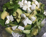 Foto del paso 2 de la receta: Ensalada de arroz con kiwi y aguacate 🥗🍐🥝🥑