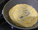 Hình bước làm 2 của món Sữa hạt đậu xanh mè rang cực chuẩn thơm cho bé & ăn chay