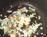 A picture of step 3 of Indori poha.