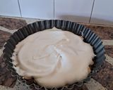 Foto del paso 9 de la receta: Tarta de bananas y dulce de leche con merengue sin harina