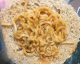 A picture of step 6 of Yummy Maggi ring sandwich.