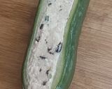 Une image de l'étape 2 de 🌱 Concombre farcie au fromage frais.
