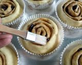 Foto langkah ke 8 dari resep Cinnamon Rolls.