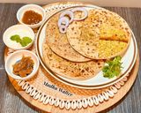 गोभी का पराठा नए फ्लेवर में (Gobi ka Paratha in a new flavour) रेसिपी चरण 8 फोटो