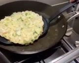 A picture of step 7 of Osaka - style Okonomiyaki.