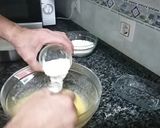 Foto del paso 3 de la receta Un bizcocho de toda la vida