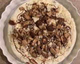 A picture of step 4 of Kinder cheese cake🥮.