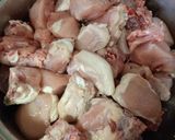 Foto del paso 1 de la receta: Pollo con Almendras de las Moya