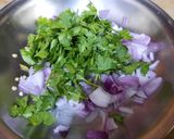 A picture of step 3 of Sandwich pakoray.