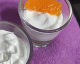 A picture of step 4 of Tricolor fruit cream.