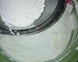 Foto langkah ke 3 dari resep Bolu Kukus Lapis Tepung Ketan.