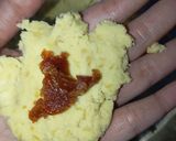 Foto langkah ke 3 dari resep Bandem Ubi isi Gula Merah.