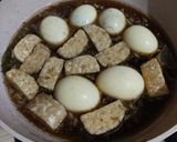 Foto langkah ke 2 dari resep Telur dan Tempe Bacem, Mpasi 18 Bulan (Hana 20 Bulan).