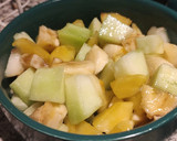Foto del paso 2 de la receta: Frutas blancas con yogurt y cereales