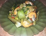 Foto langkah ke 1 dari resep Oseng pokcoy, udang & labu siam Exstra Pedas.