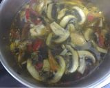 Foto del paso 4 de la receta: Noodles de arroz en caldo de pescado, wakame y hortalizas 🚫📛🌶🔥