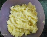 A picture of step 1 of Vegetables bread chop.