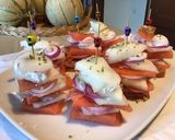 Une image de l'étape 8 de Mille feuilles pastèque /melon jaune au jambon cru et brousse corse.